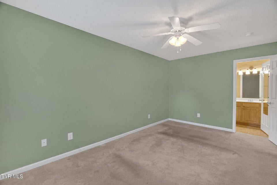 Photo #14: 511 Pilgrim Court