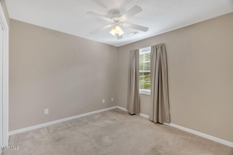 Photo #16: 511 Pilgrim Court