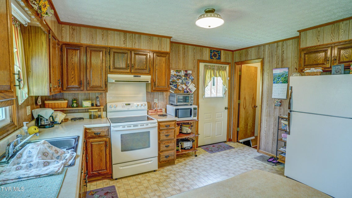 Photo #12: 683 Ridge Road