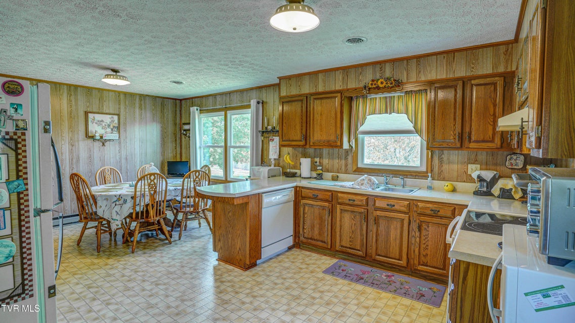Photo #10: 683 Ridge Road