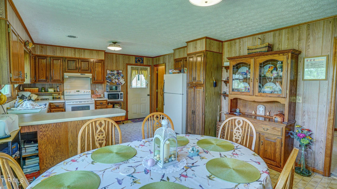 Photo #9: 683 Ridge Road