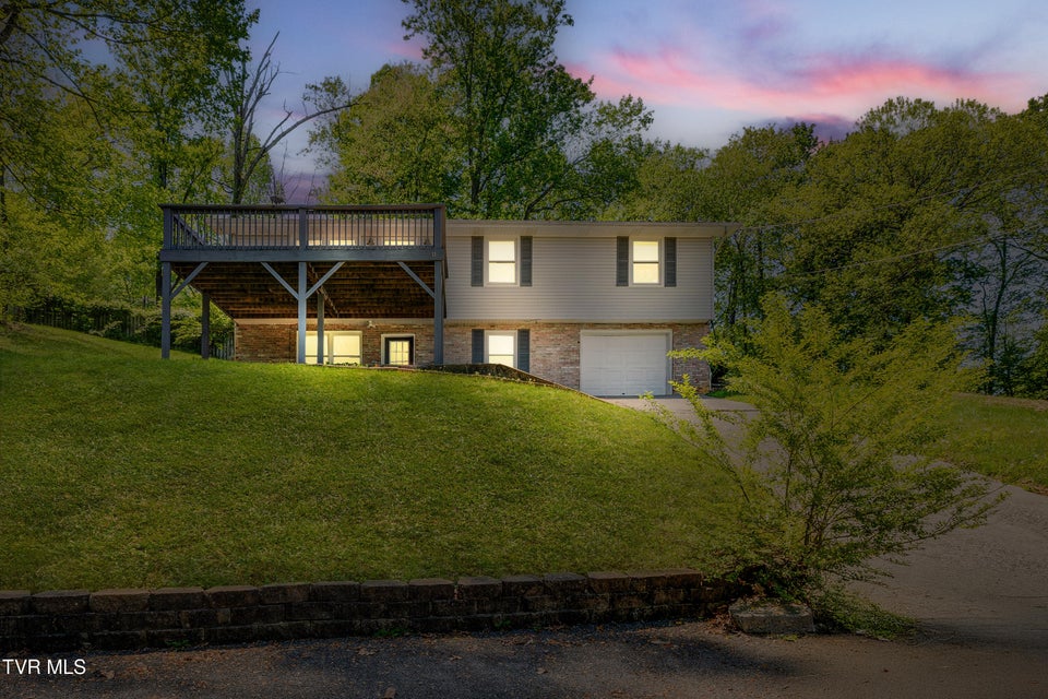 Photo #41: 112 Fairwood Street