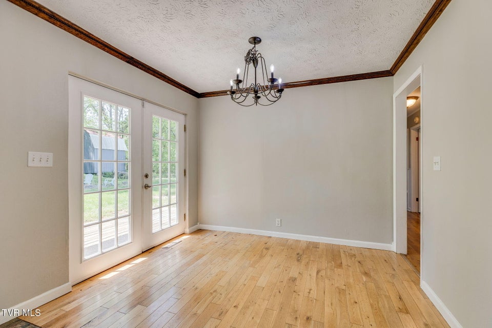 Photo #9: 112 Fairwood Street