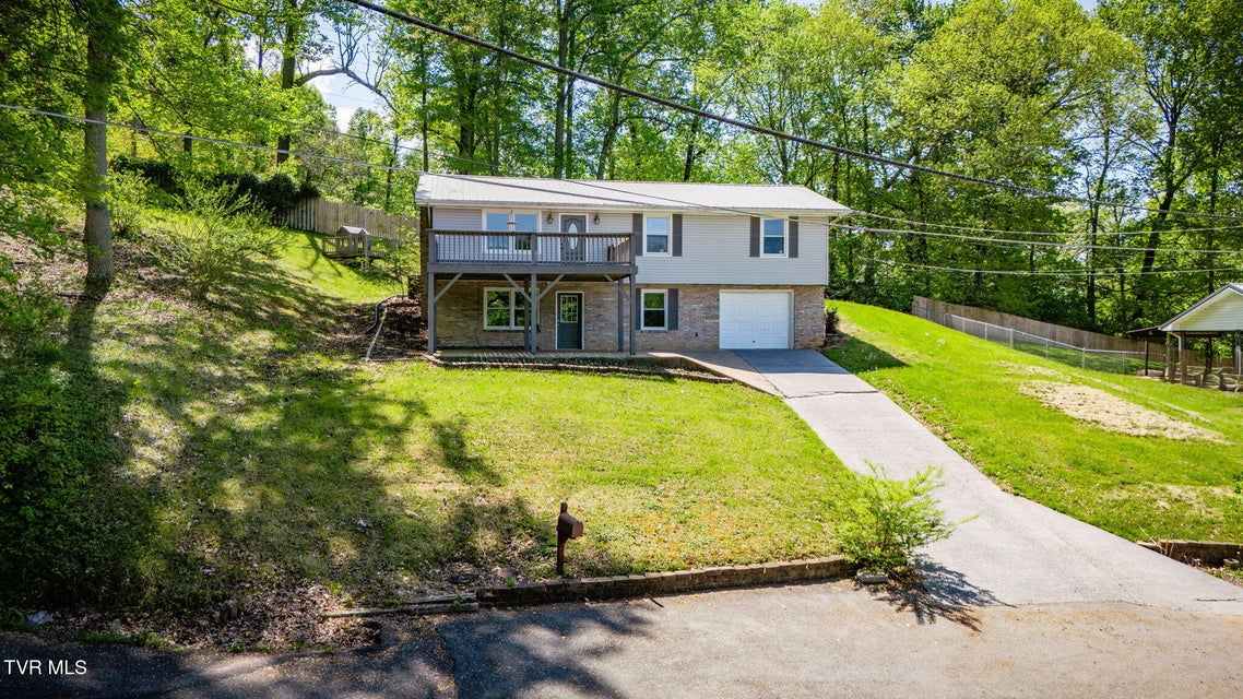 Photo #37: 112 Fairwood Street