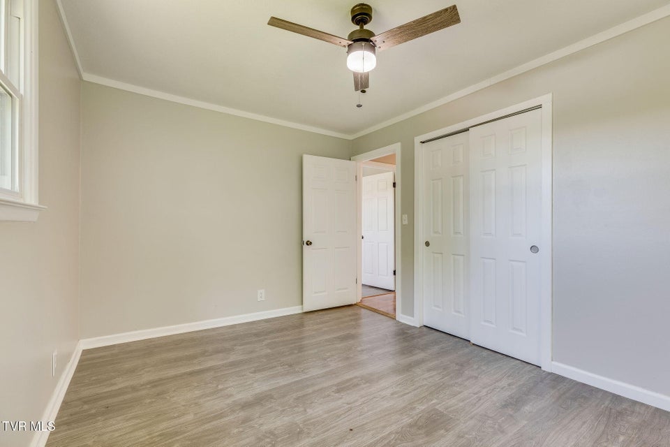 Photo #14: 112 Fairwood Street