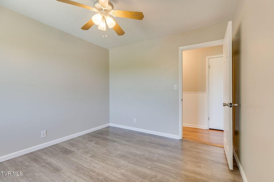 Photo #24: 112 Fairwood Street