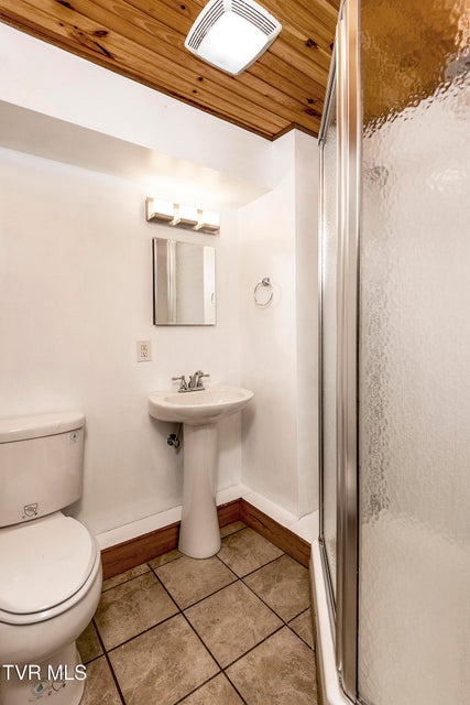 Photo #29: 12144 Harvard Lane Lane