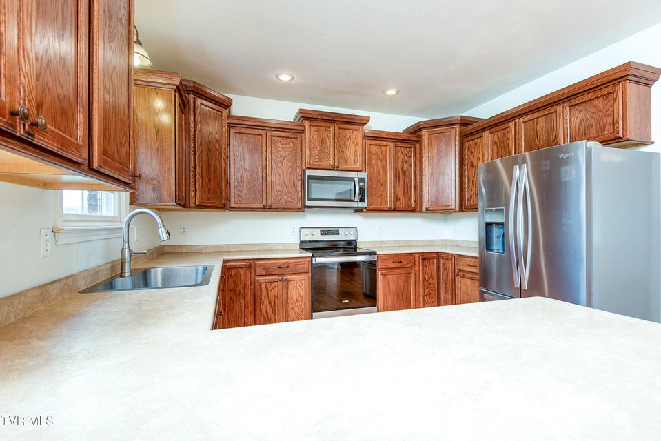 Photo #7: 12144 Harvard Lane Lane