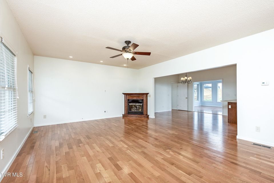 Photo #3: 12144 Harvard Lane Lane
