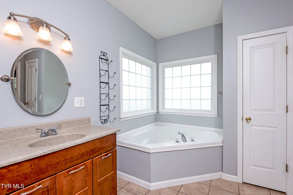 Photo #12: 12144 Harvard Lane Lane