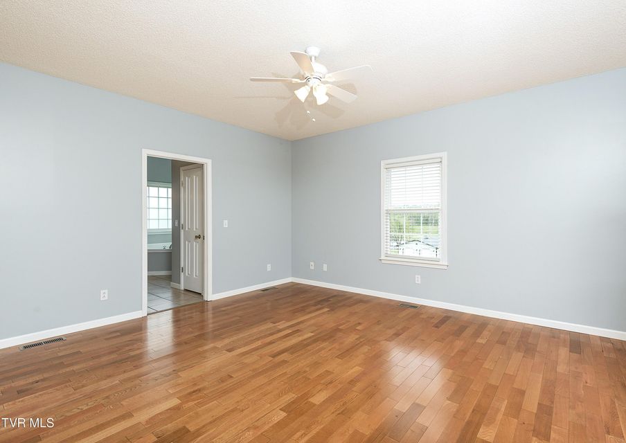 Photo #10: 12144 Harvard Lane Lane