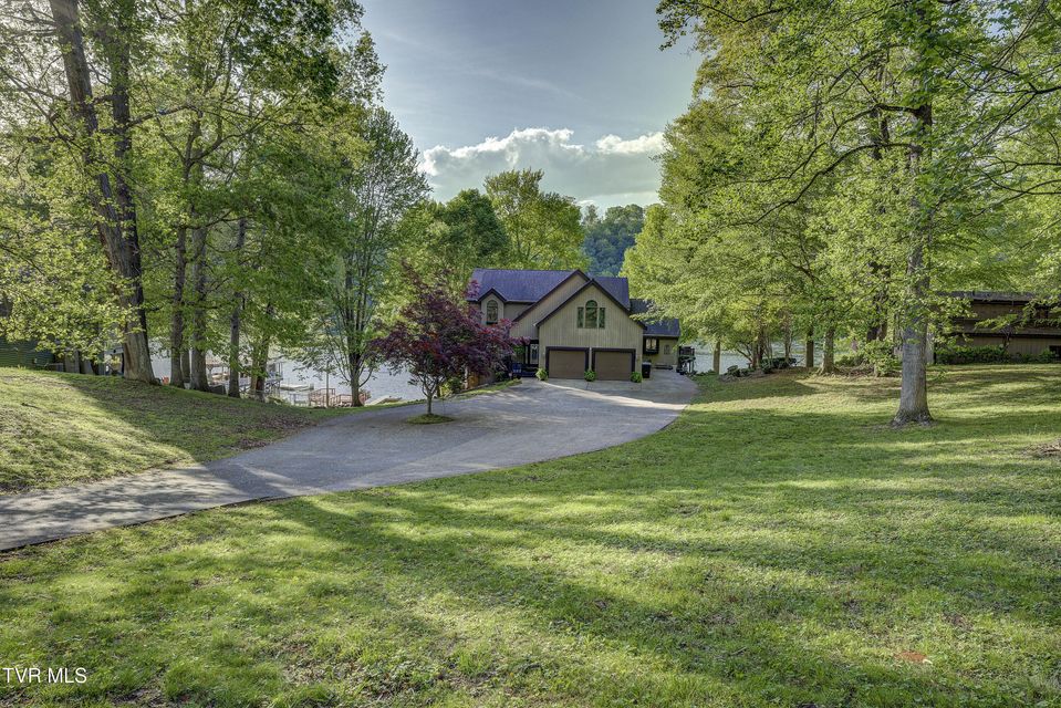 Photo #5: 768 Lake Point Drive