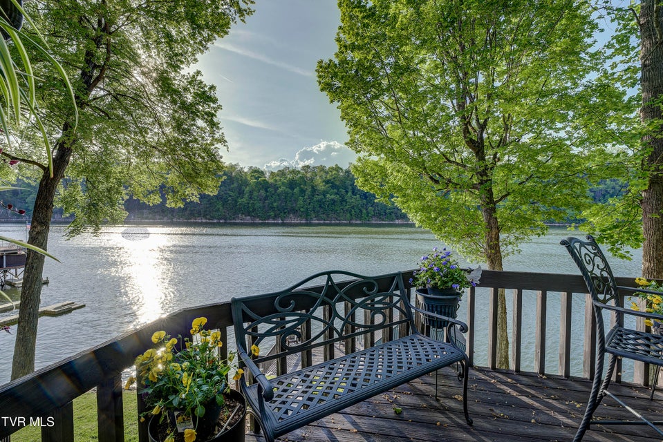 Photo #18: 768 Lake Point Drive