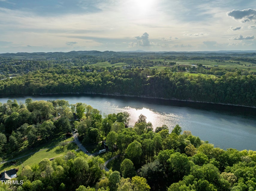 Photo #96: 768 Lake Point Drive
