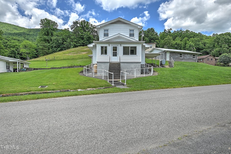 Photo #2: 289 Hilton Road