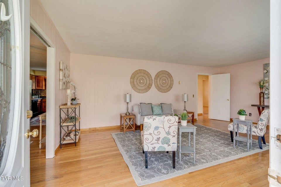 Photo #5: 15330 Central Avenue