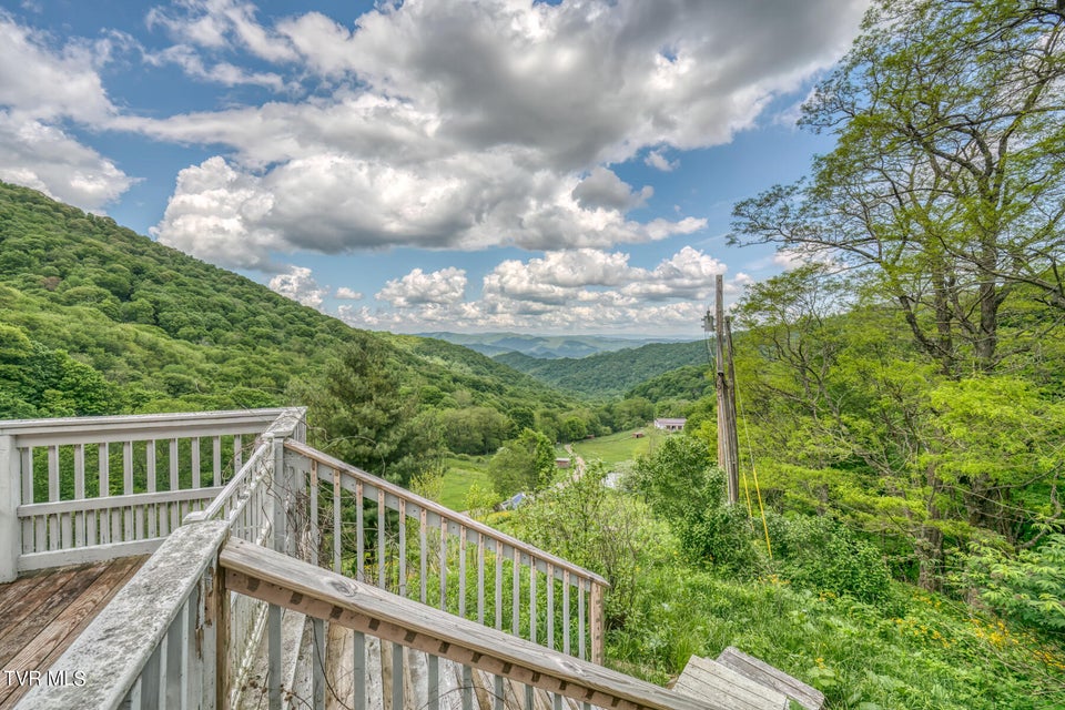 Photo #23: 1010 Heaton Creek Road