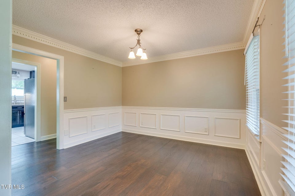 Photo #7: 604 Live Oak Court
