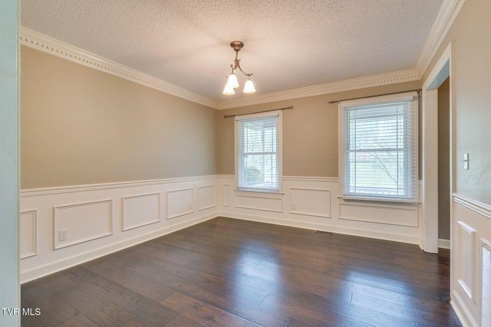 Photo #9: 604 Live Oak Court