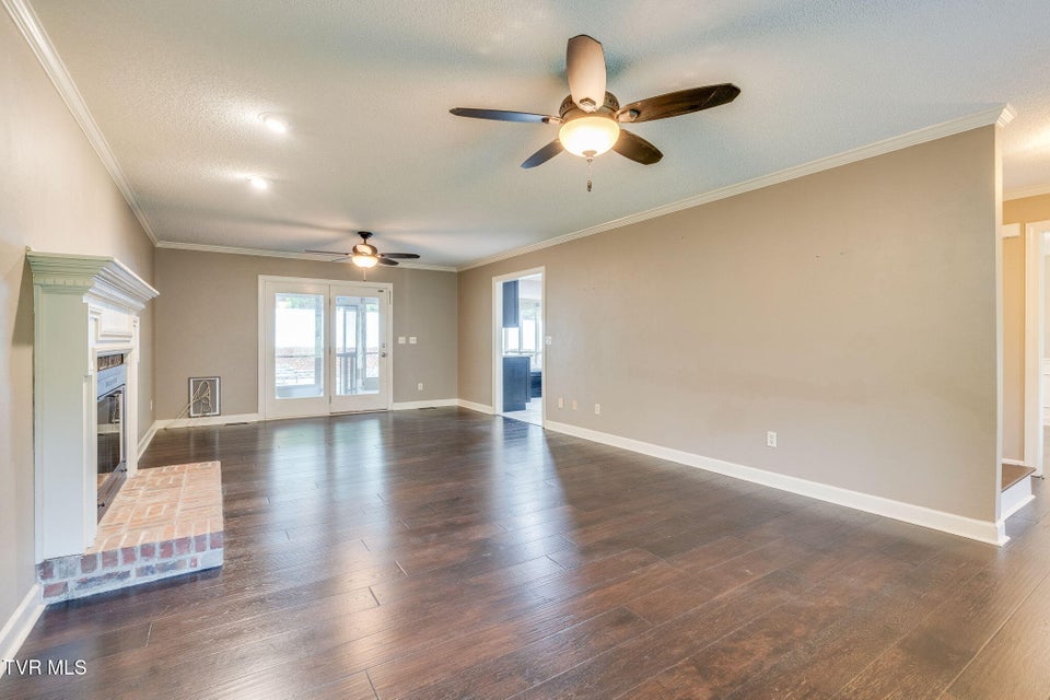 Photo #11: 604 Live Oak Court