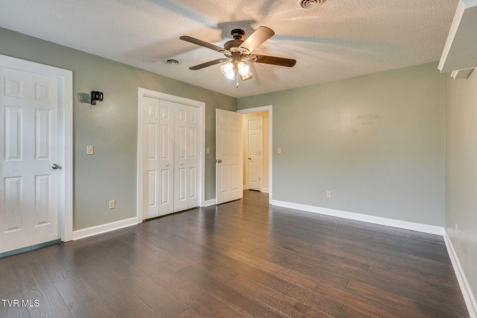 Photo #25: 604 Live Oak Court