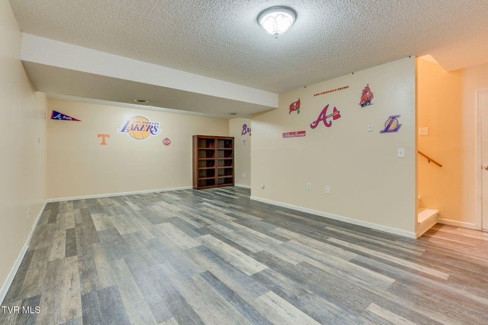 Photo #36: 604 Live Oak Court