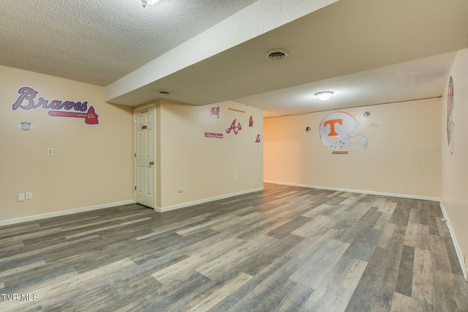 Photo #37: 604 Live Oak Court