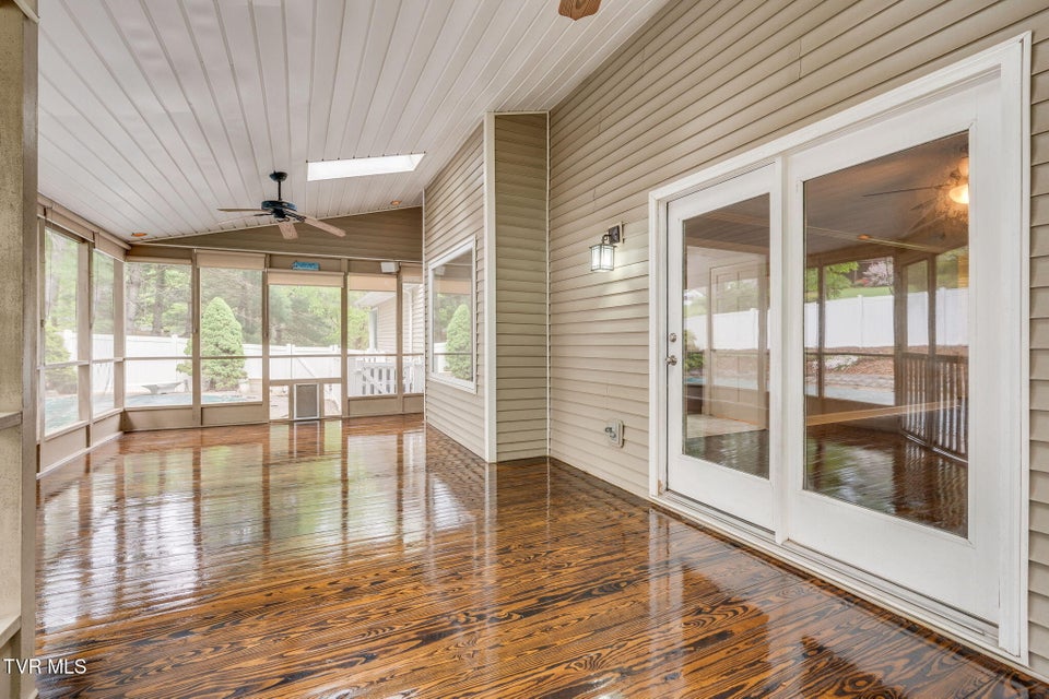 Photo #42: 604 Live Oak Court