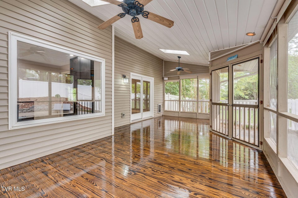 Photo #43: 604 Live Oak Court
