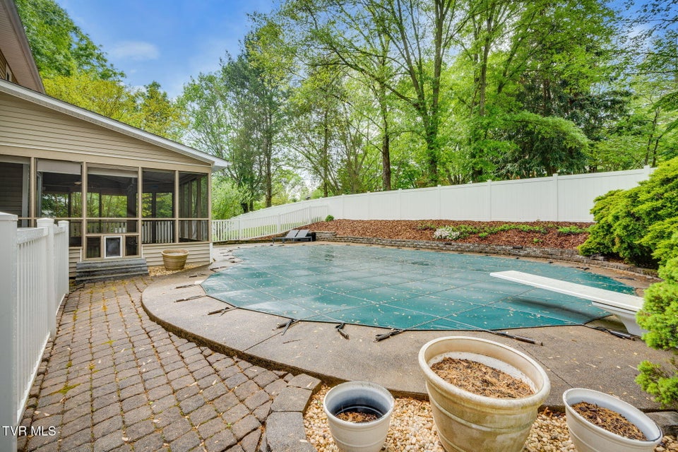 Photo #48: 604 Live Oak Court