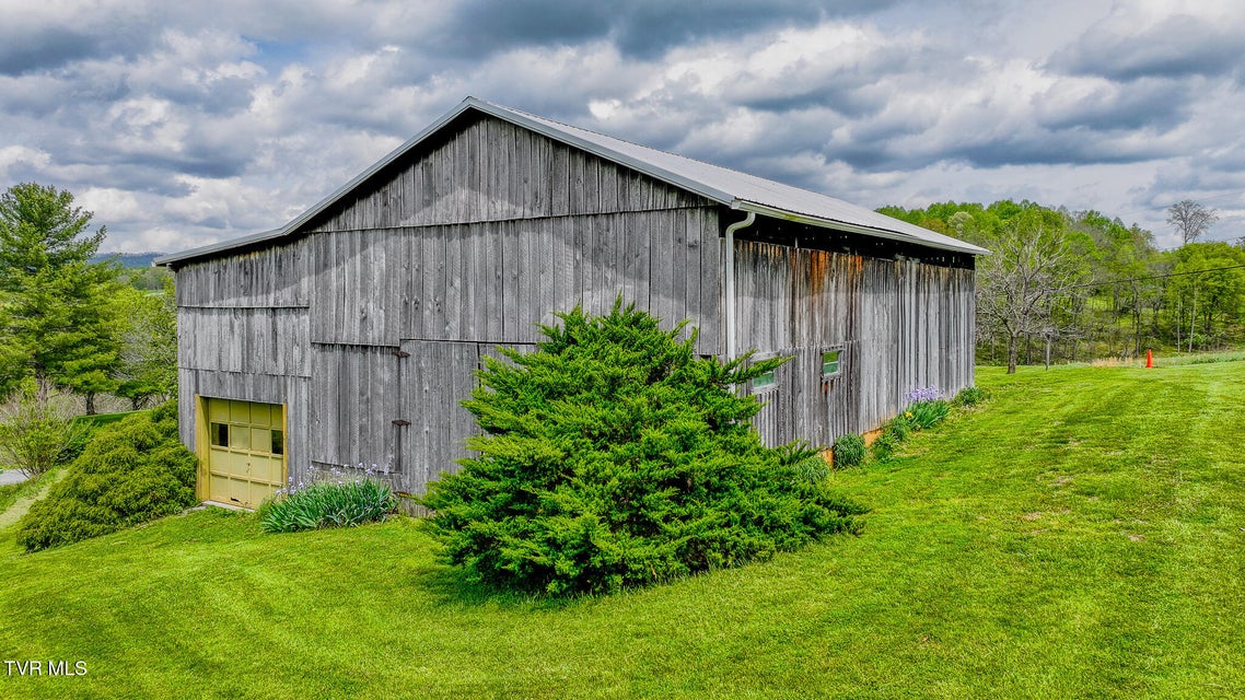 Photo #42: 207 Pleasant View Road