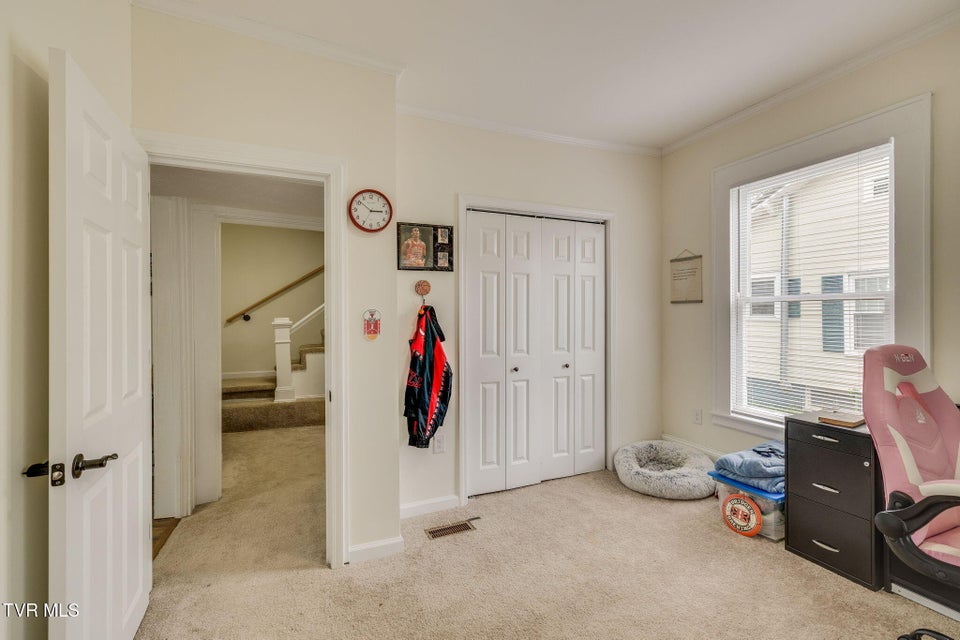 Photo #15: 718 Wilson Avenue