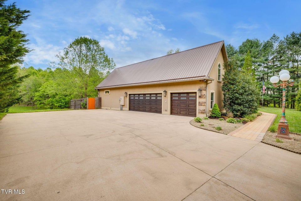 Photo #4: 2164 Dave Buck Road