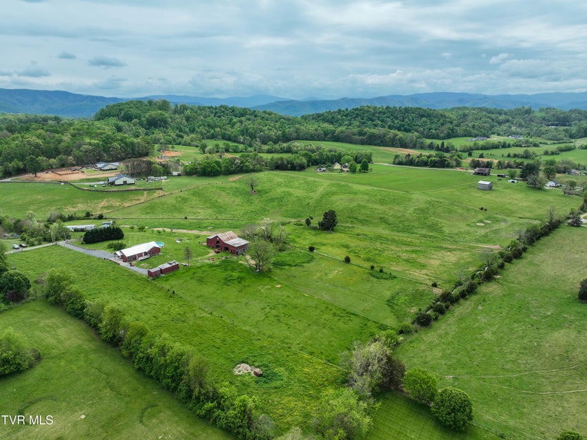 Photo #37: 127 Gillette Road