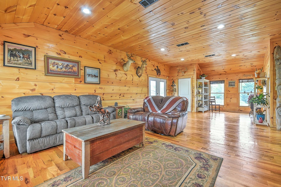Photo #9: 127 Gillette Road