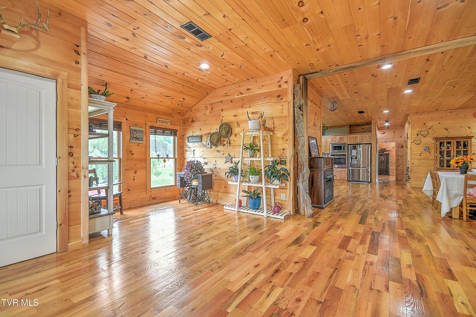 Photo #11: 127 Gillette Road