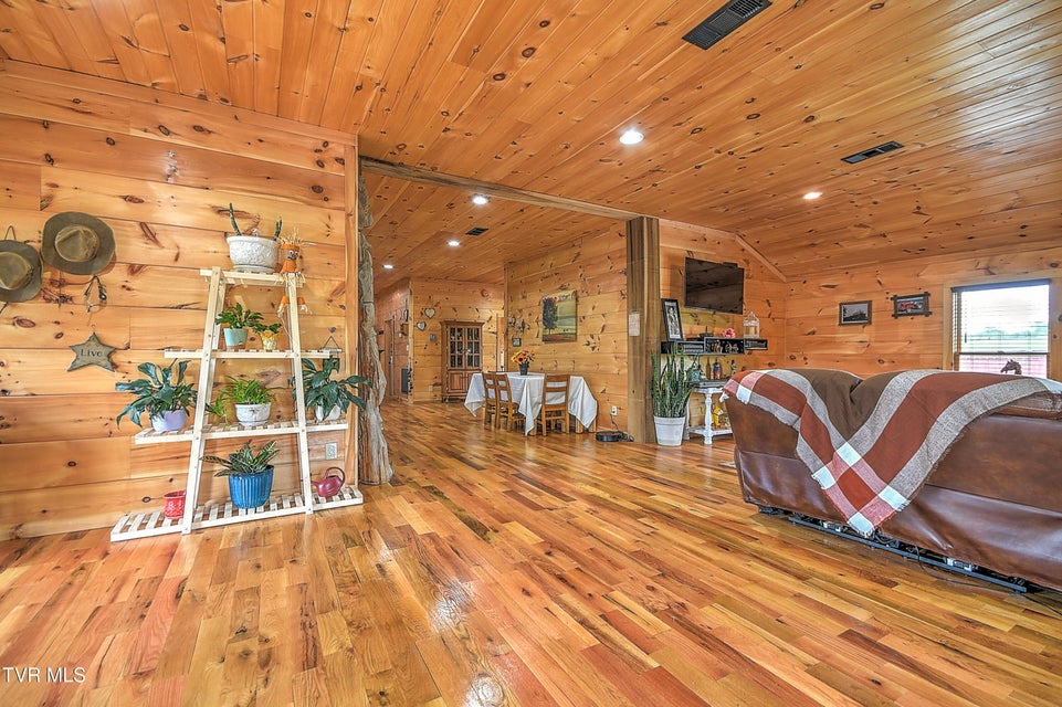 Photo #12: 127 Gillette Road