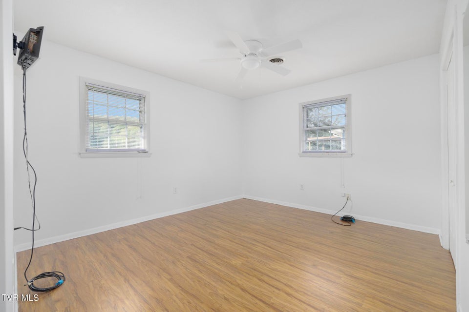 Photo #33: 300 Wimberly Way