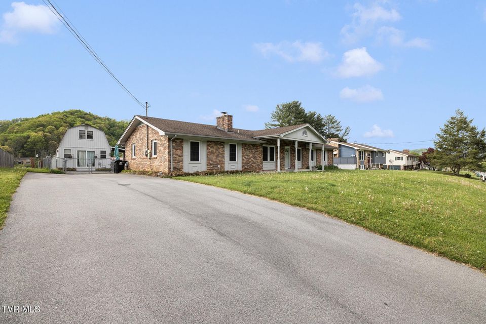 Photo #5: 300 Wimberly Way
