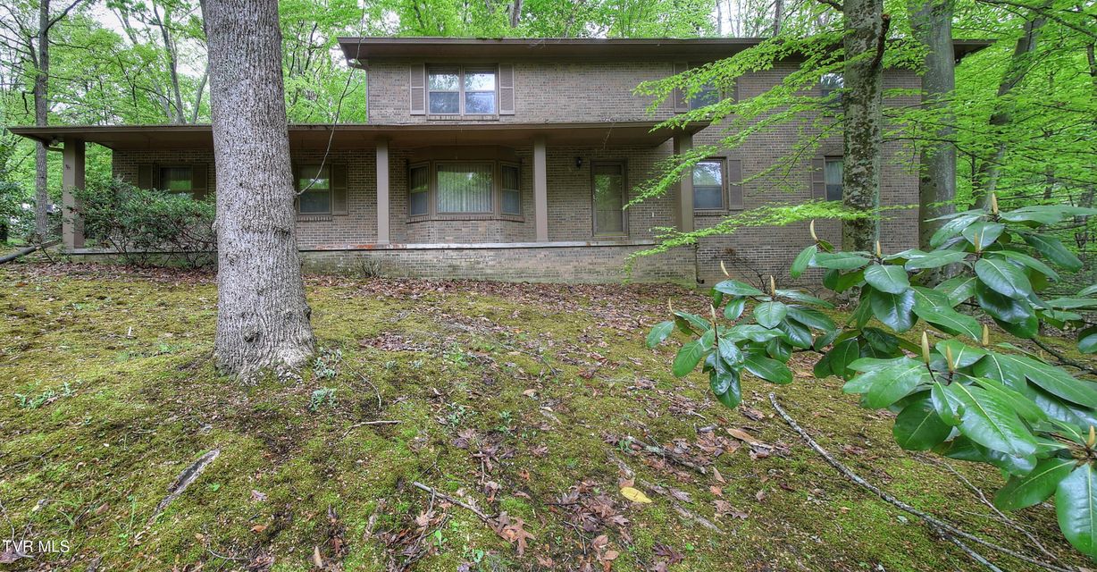 Photo #2: 732 Woodgreen Lane