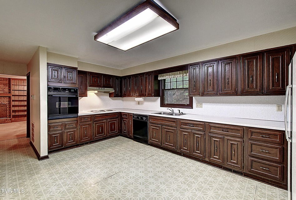 Photo #15: 732 Woodgreen Lane
