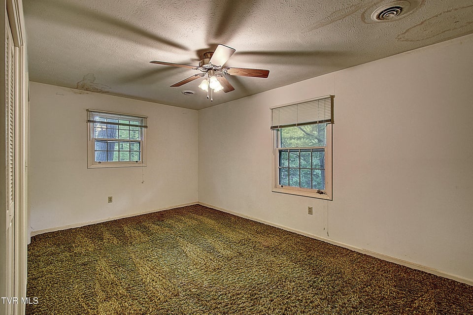 Photo #31: 732 Woodgreen Lane