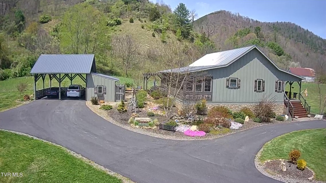 Photo #4: 4246 Roan Creek Road