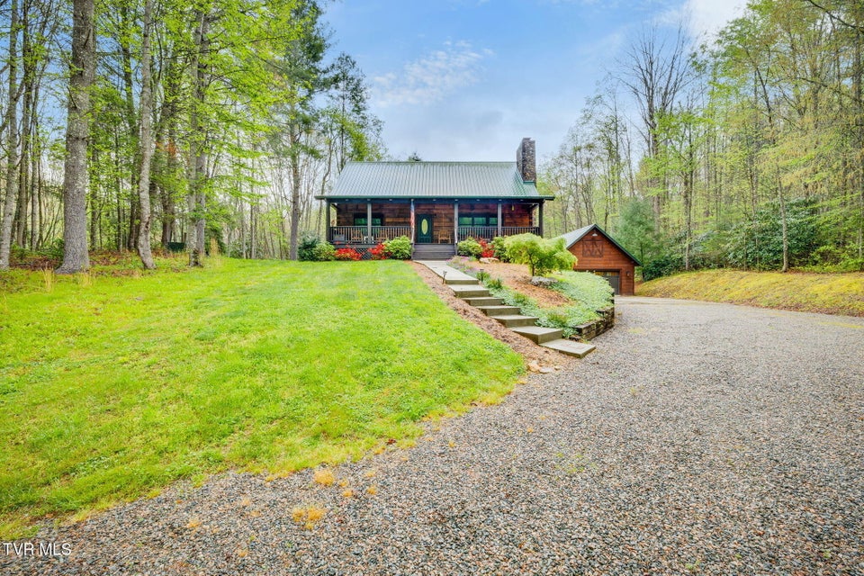 Photo #8: 215 Myrtle Drive
