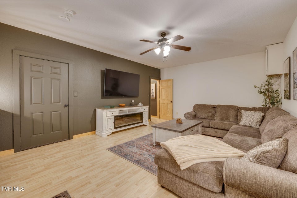 Photo #31: 215 Myrtle Drive