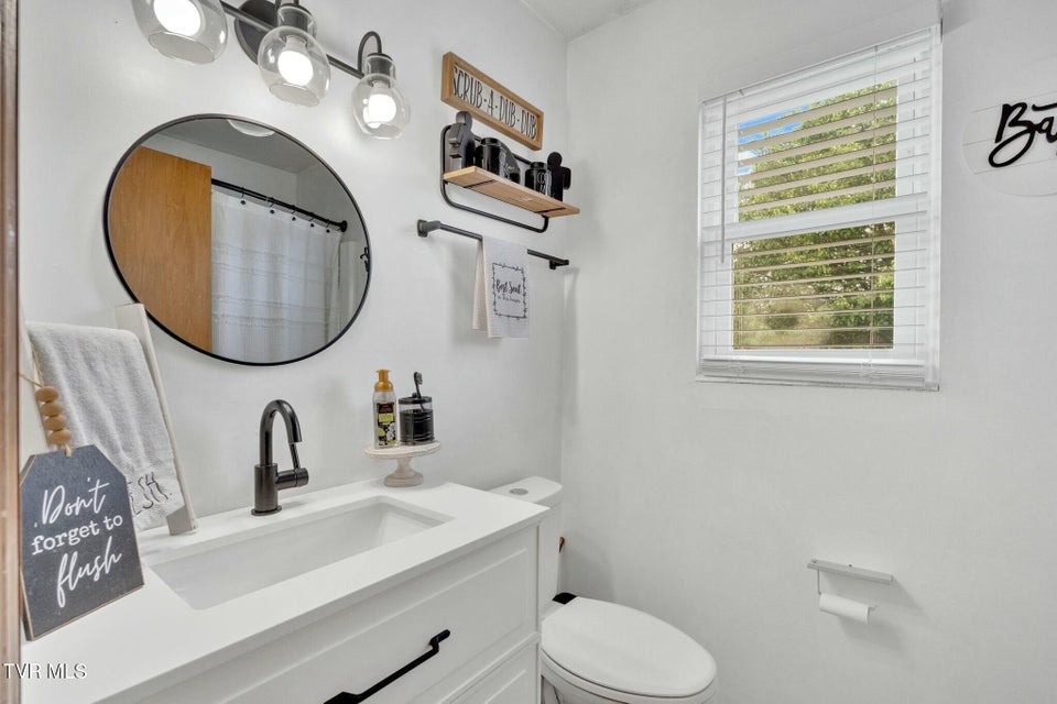 Photo #12: 601 G Street