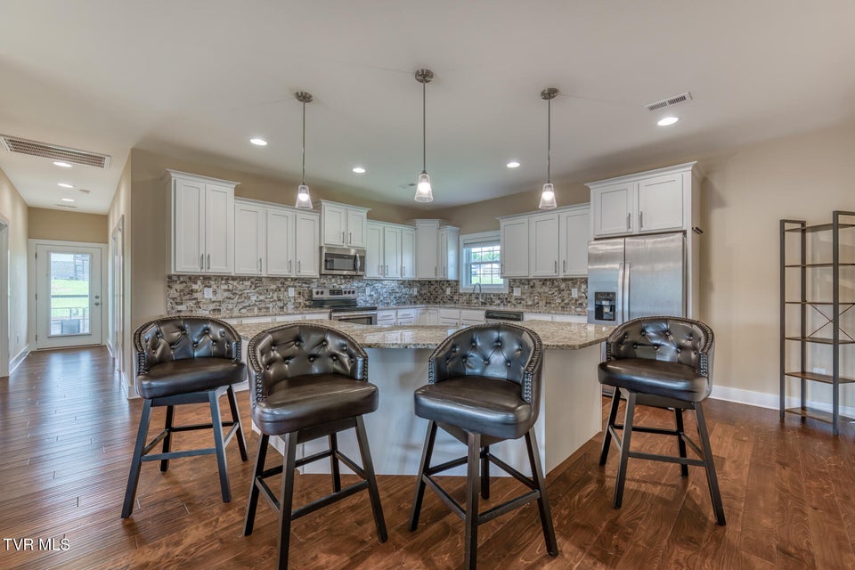 Photo #9: 1447 Lemongrass Drive