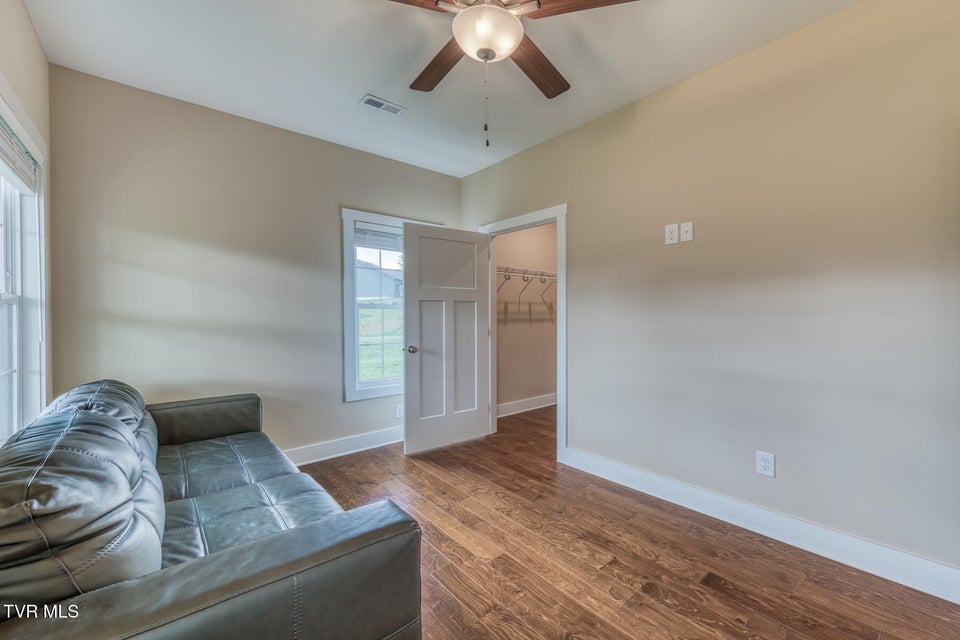 Photo #16: 1447 Lemongrass Drive