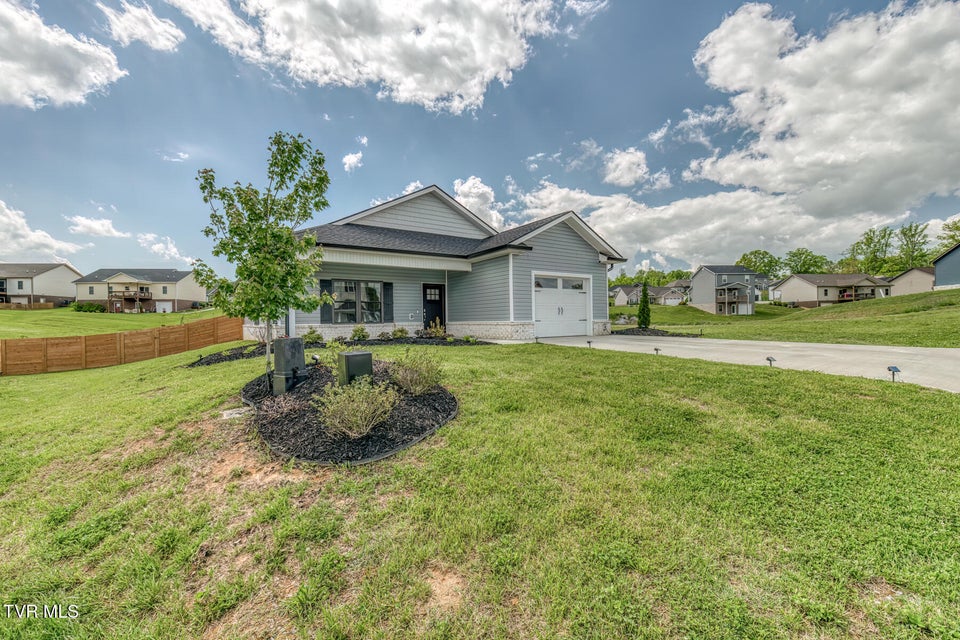 Photo #25: 1447 Lemongrass Drive