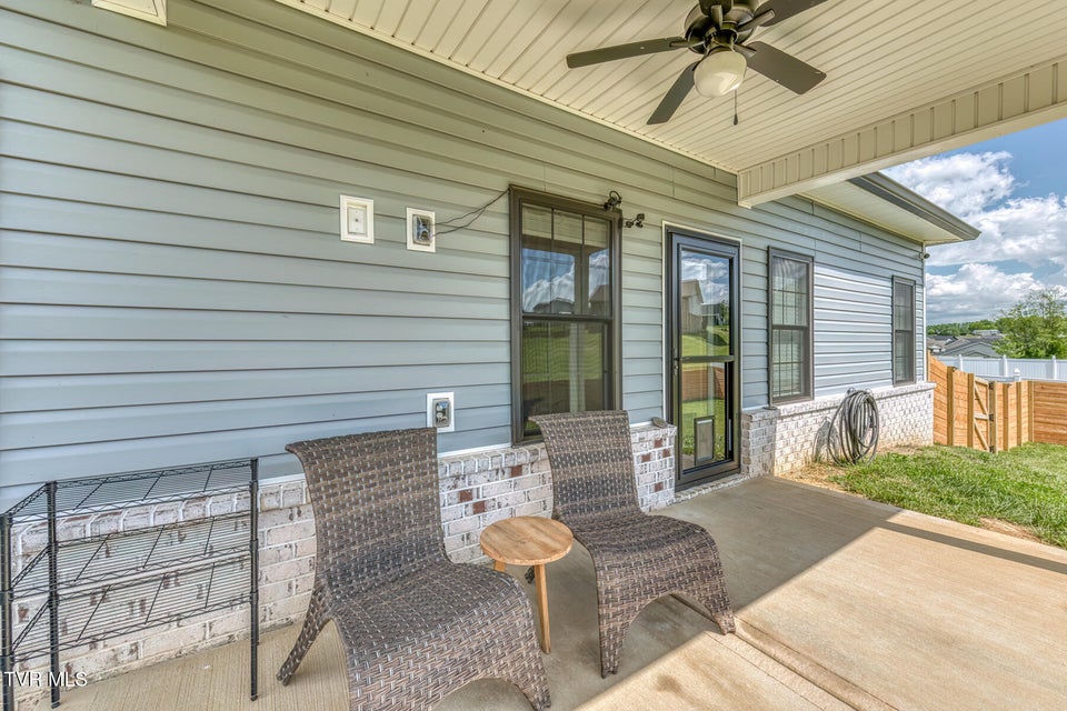 Photo #30: 1447 Lemongrass Drive